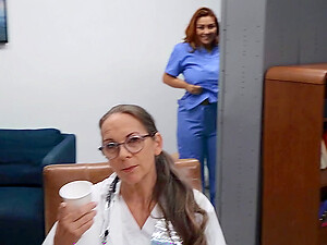Cuckold loving wife facialized completely